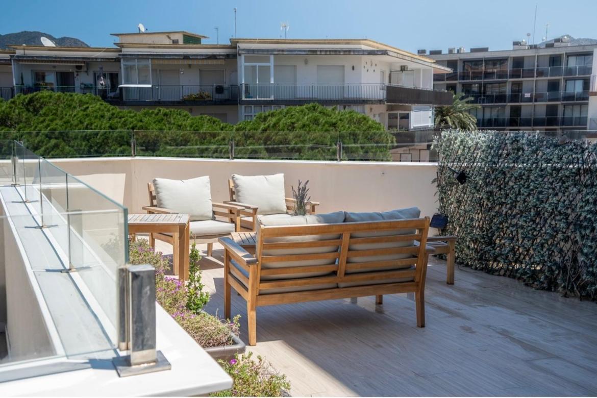 M A R I V E N T Suite With Bathroom And Terrace 50 M2 Rosas Exterior foto